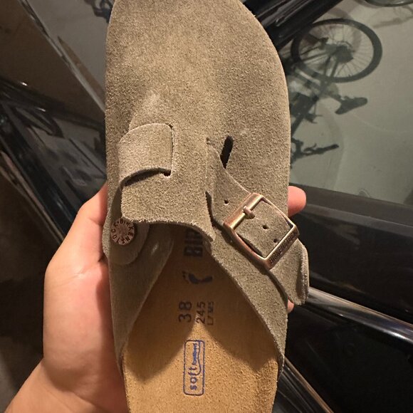 BIRKENSTOCK Boston Taupe Soft Footbed